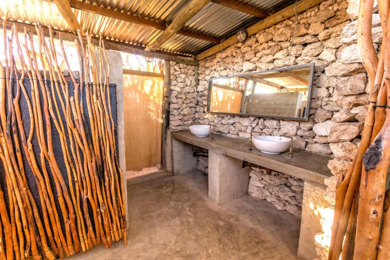 Etosha Village Campsite Okaukuejo Kültér fotó