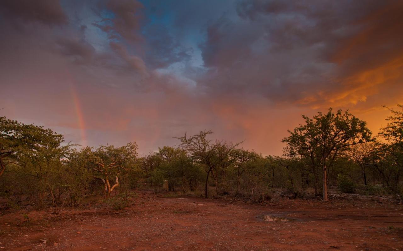Etosha Village Campsite Okaukuejo Kültér fotó