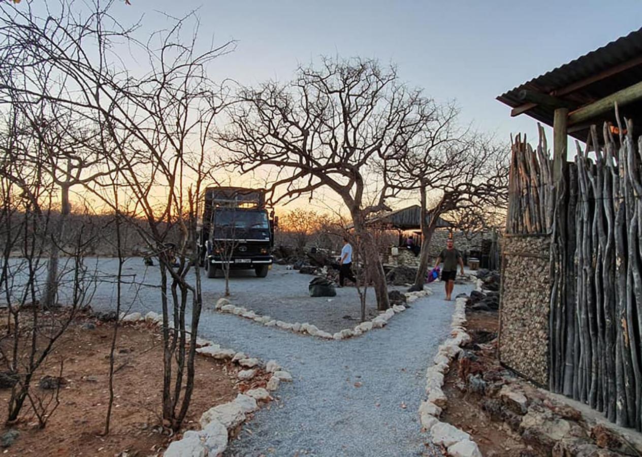 Etosha Village Campsite Okaukuejo Kültér fotó